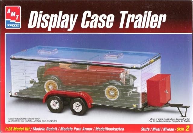 AMT 8216 - 1960's Display Case Trailer